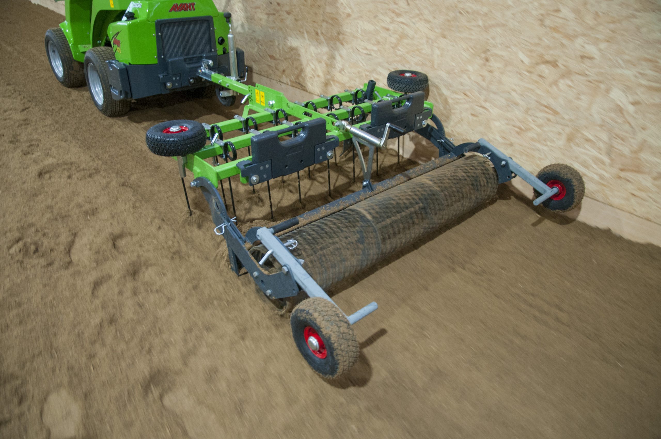 A21646 HORSE ARENA HARROW WORK 4 Avant