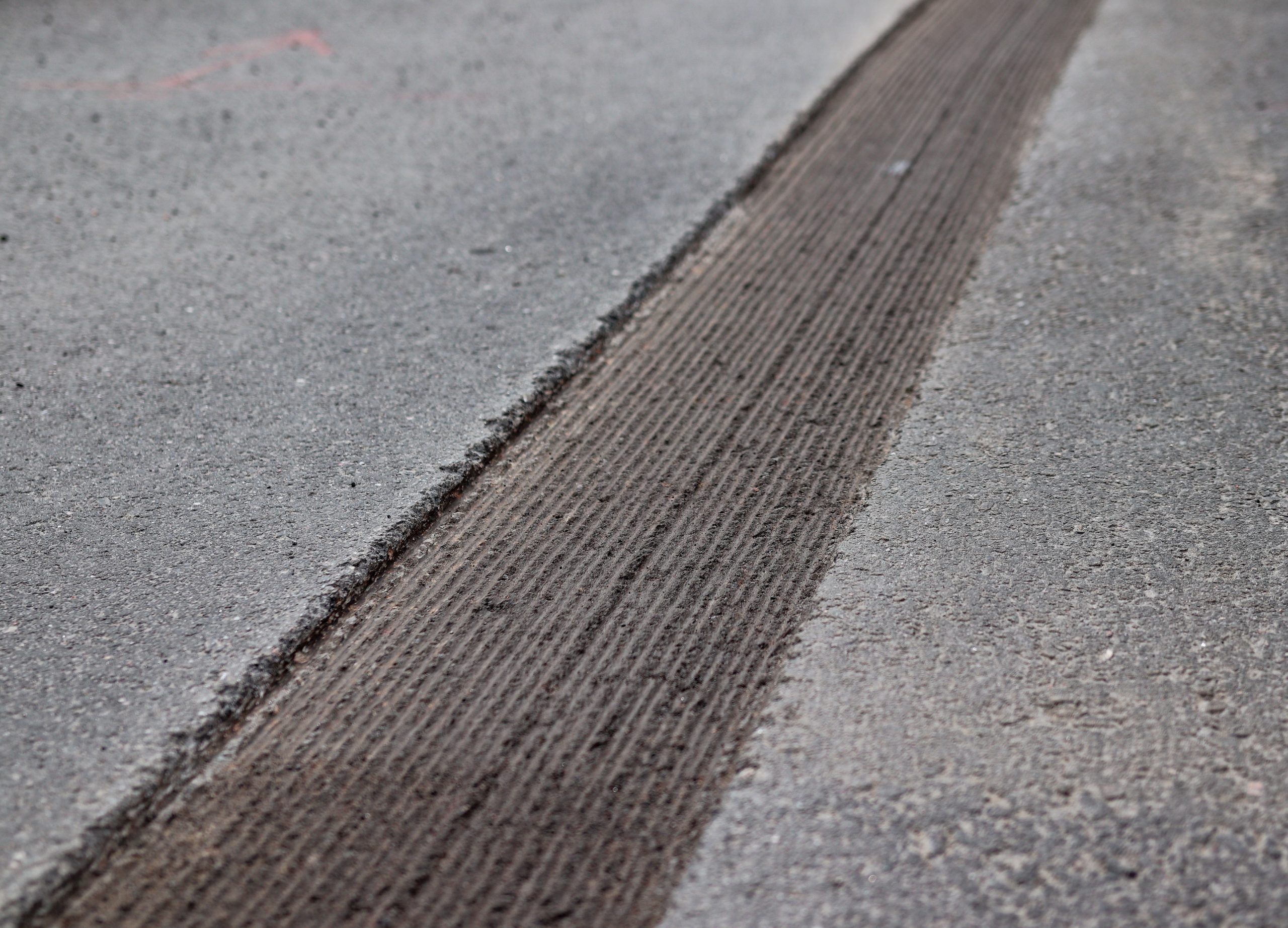 A432621 ASPHALT GRINDER WORK QUALITY Avant